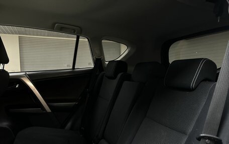 Toyota RAV4, 2017 год, 2 699 000 рублей, 12 фотография