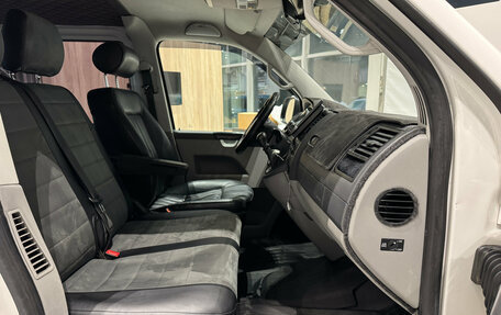 Volkswagen Transporter T5 рестайлинг, 2014 год, 2 250 000 рублей, 25 фотография