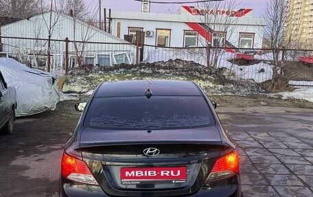 Hyundai Solaris II рестайлинг, 2011 год, 440 000 рублей, 1 фотография