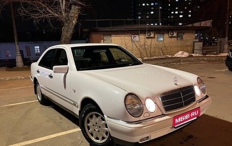 Mercedes-Benz E-Класс, 1997 год, 2 500 000 рублей, 1 фотография