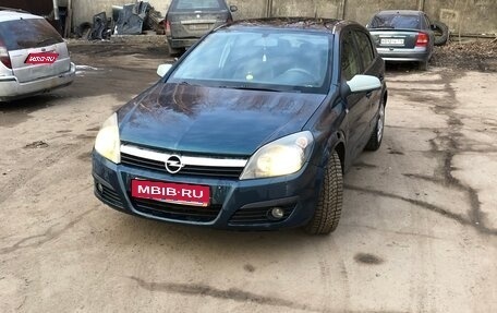 Opel Astra H, 2006 год, 300 000 рублей, 1 фотография