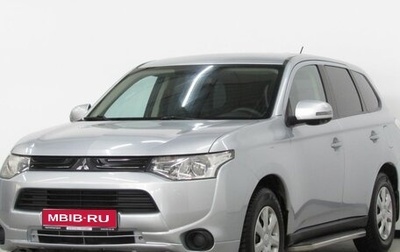 Mitsubishi Outlander III рестайлинг 3, 2013 год, 1 350 000 рублей, 1 фотография