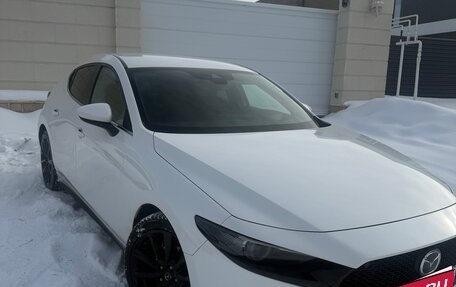 Mazda 3, 2019 год, 2 250 000 рублей, 2 фотография