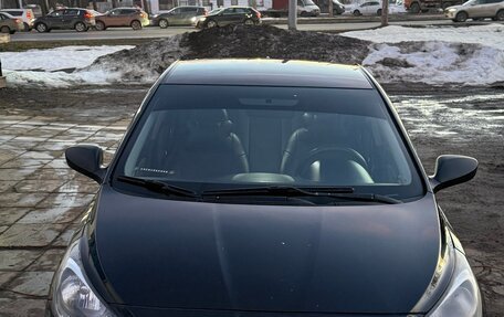 Hyundai Solaris II рестайлинг, 2011 год, 440 000 рублей, 3 фотография