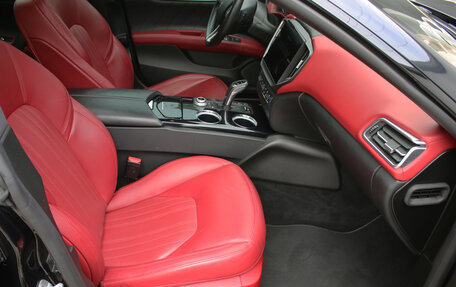 Maserati Ghibli, 2020 год, 6 300 000 рублей, 8 фотография