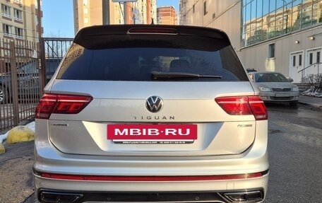 Volkswagen Tiguan II, 2021 год, 4 800 000 рублей, 5 фотография