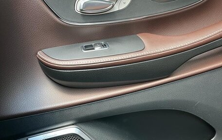 Mercedes-Benz V-Класс, 2017 год, 4 150 000 рублей, 2 фотография