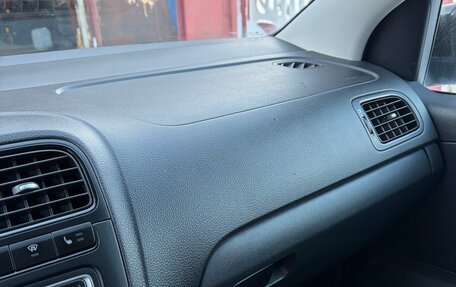 Volkswagen Polo VI (EU Market), 2017 год, 900 000 рублей, 10 фотография