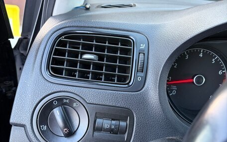 Volkswagen Polo VI (EU Market), 2017 год, 900 000 рублей, 9 фотография