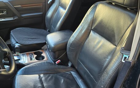 Mitsubishi Pajero IV, 2008 год, 2 000 000 рублей, 21 фотография