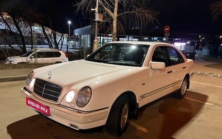 Mercedes-Benz E-Класс, 1997 год, 2 500 000 рублей, 6 фотография