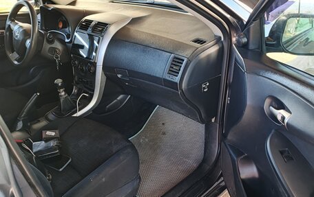 Toyota Corolla, 2010 год, 950 000 рублей, 10 фотография