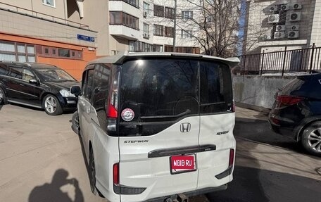 Honda Stepwgn IV, 2019 год, 2 670 000 рублей, 4 фотография