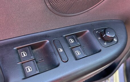 Volkswagen Golf Plus II, 2009 год, 495 000 рублей, 28 фотография