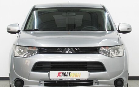 Mitsubishi Outlander III рестайлинг 3, 2013 год, 1 350 000 рублей, 9 фотография