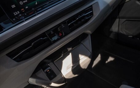 Volkswagen Multivan, 2024 год, 11 190 000 рублей, 18 фотография