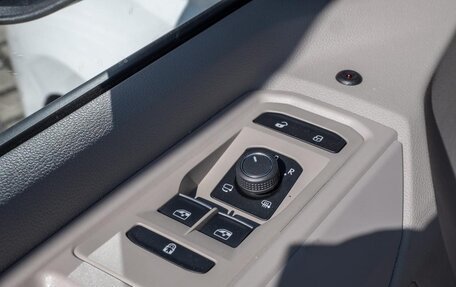 Volkswagen Multivan, 2024 год, 11 190 000 рублей, 15 фотография