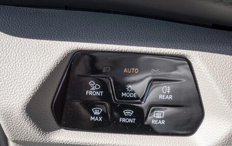 Volkswagen Multivan, 2024 год, 11 190 000 рублей, 12 фотография