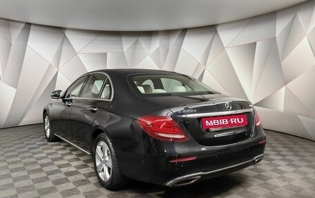 Mercedes-Benz E-Класс, 2017 год, 3 670 000 рублей, 4 фотография