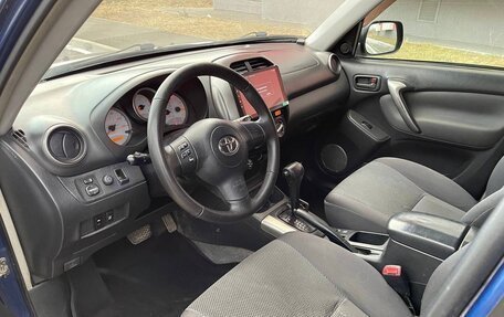 Toyota RAV4, 2003 год, 750 000 рублей, 10 фотография