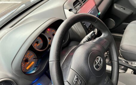 Toyota RAV4, 2003 год, 750 000 рублей, 12 фотография