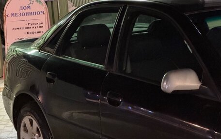 Audi A4, 2000 год, 280 000 рублей, 2 фотография