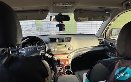 Toyota Highlander III, 2013 год, 2 800 000 рублей, 15 фотография