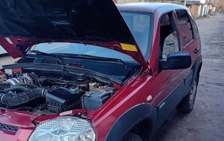 Chevrolet Niva I рестайлинг, 2011 год, 500 000 рублей, 3 фотография