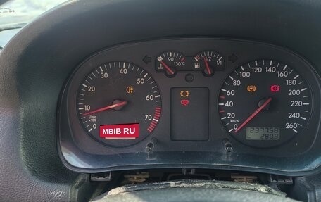 Volkswagen Golf IV, 2001 год, 320 000 рублей, 8 фотография