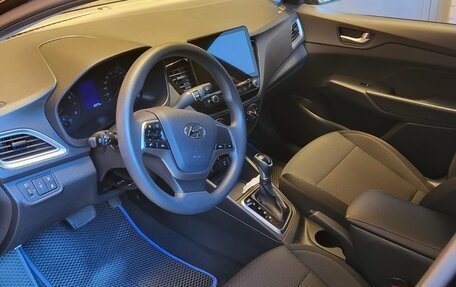 Hyundai Solaris II рестайлинг, 2022 год, 1 870 000 рублей, 5 фотография