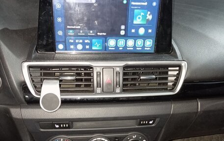 Mazda 3, 2014 год, 1 250 000 рублей, 18 фотография