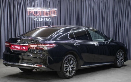 Toyota Camry, 2023 год, 3 849 000 рублей, 5 фотография