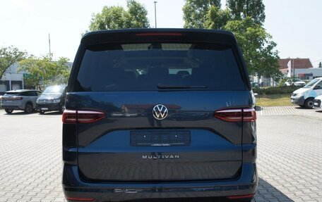 Volkswagen Multivan, 2023 год, 6 690 000 рублей, 3 фотография