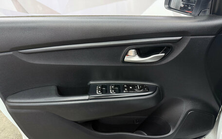 KIA Rio IV, 2018 год, 1 330 000 рублей, 10 фотография