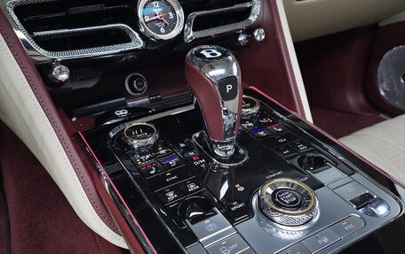 Bentley Flying Spur, 2022 год, 24 900 000 рублей, 9 фотография