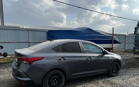 Hyundai Solaris II рестайлинг, 2022 год, 1 950 000 рублей, 7 фотография