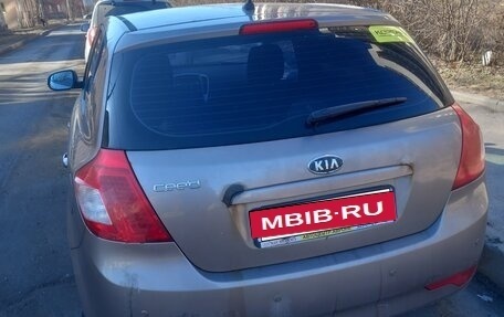 KIA cee'd I рестайлинг, 2011 год, 700 000 рублей, 3 фотография