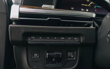 Cadillac Escalade V, 2025 год, 26 990 000 рублей, 8 фотография