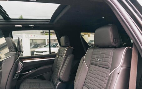 Cadillac Escalade V, 2025 год, 26 990 000 рублей, 11 фотография