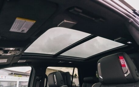 Cadillac Escalade V, 2025 год, 26 990 000 рублей, 9 фотография