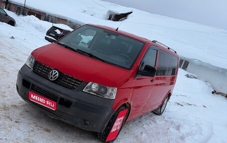 Volkswagen Transporter T5 рестайлинг, 2004 год, 750 000 рублей, 1 фотография