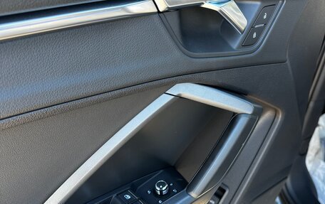 Audi Q3, 2019 год, 3 900 000 рублей, 6 фотография