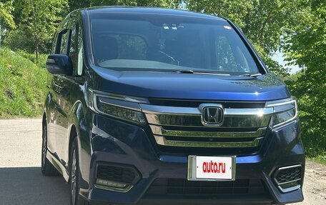 Honda Stepwgn IV, 2018 год, 2 850 000 рублей, 3 фотография