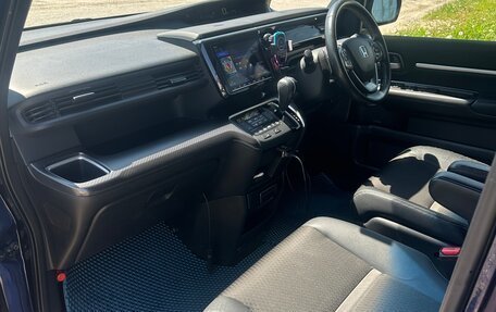 Honda Stepwgn IV, 2018 год, 2 850 000 рублей, 6 фотография