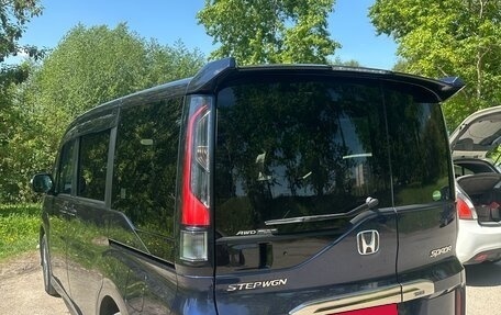 Honda Stepwgn IV, 2018 год, 2 850 000 рублей, 4 фотография