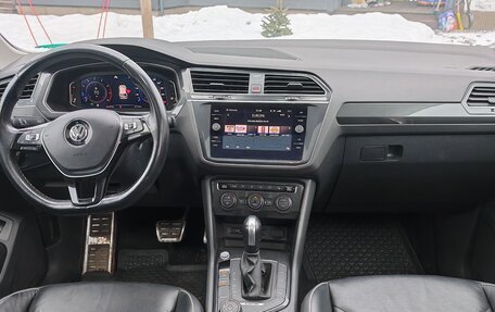 Volkswagen Tiguan II, 2019 год, 3 000 000 рублей, 6 фотография