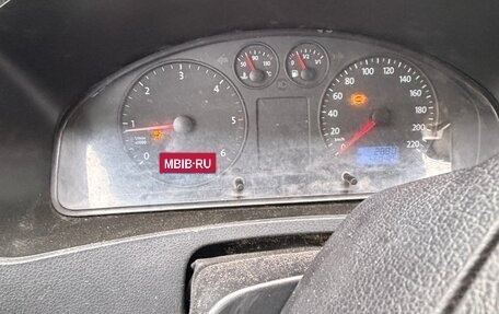 Volkswagen Transporter T5 рестайлинг, 2004 год, 750 000 рублей, 15 фотография