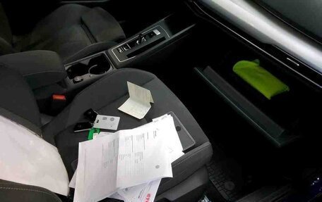 Volkswagen Golf VIII, 2022 год, 2 325 000 рублей, 12 фотография