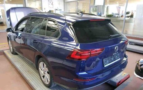 Volkswagen Golf VIII, 2022 год, 2 325 000 рублей, 5 фотография