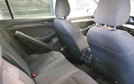 Volkswagen Golf VIII, 2022 год, 2 325 000 рублей, 16 фотография